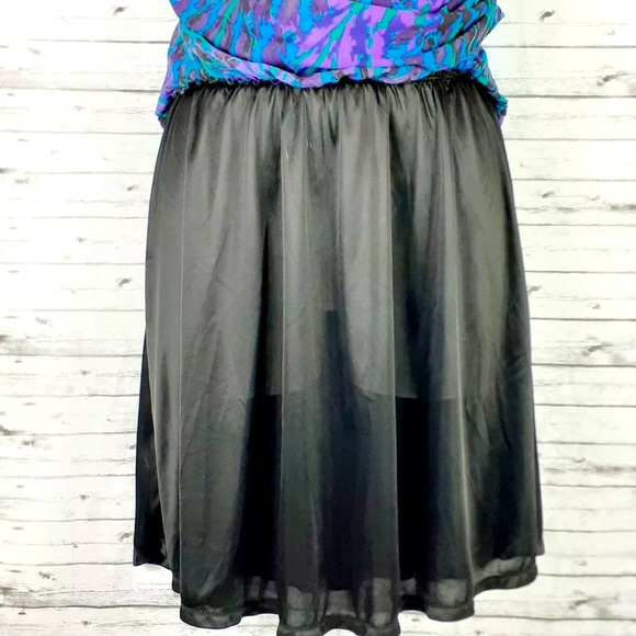 Express | Colorful Leopard Keyhole Dress - Picture 5 of 10